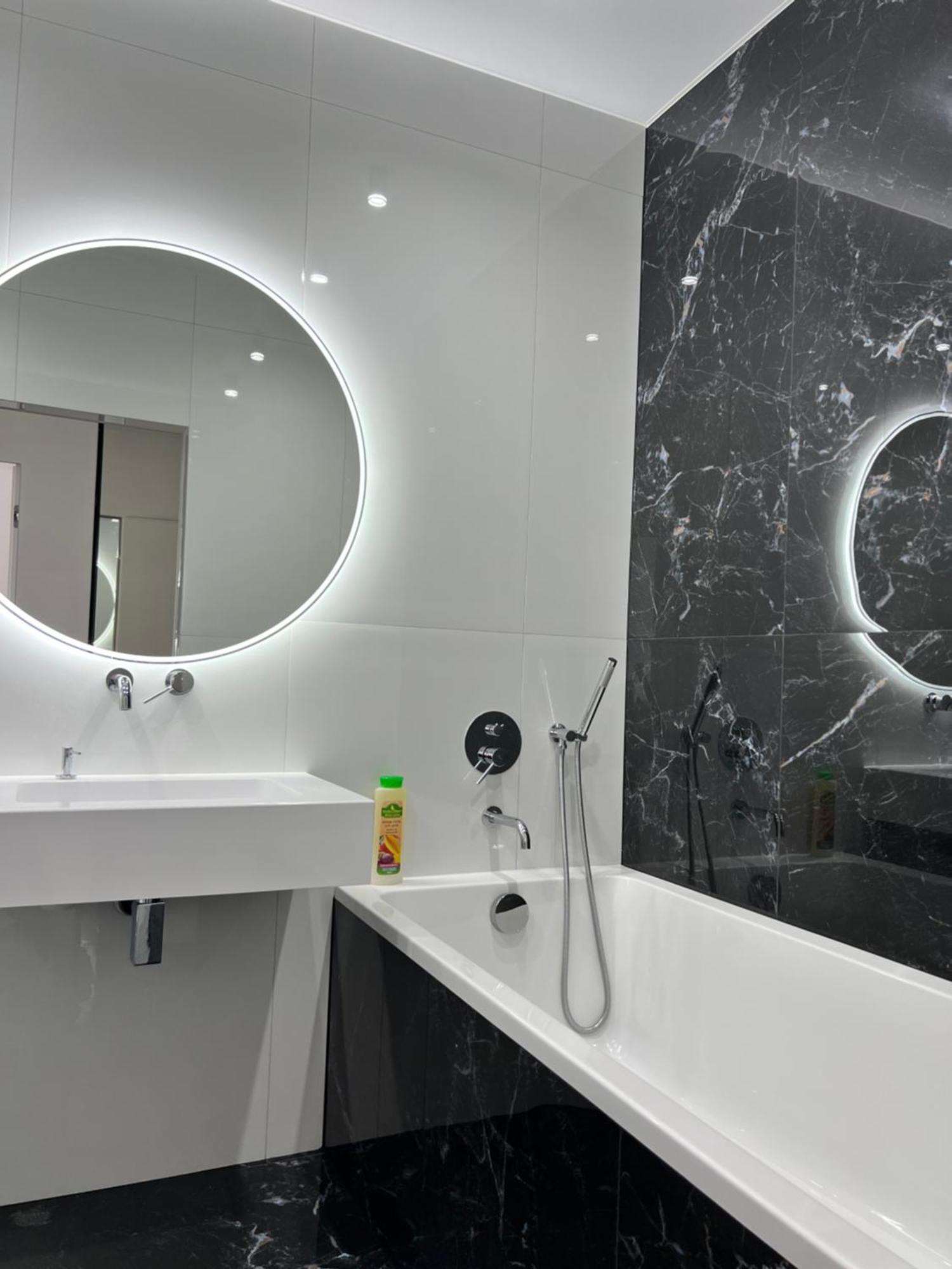 Віп Апартаменти В Районі Автовокзалужк Great House,Жк Арена,Поблизу Обласноі Лікарні 리우네 외부 사진